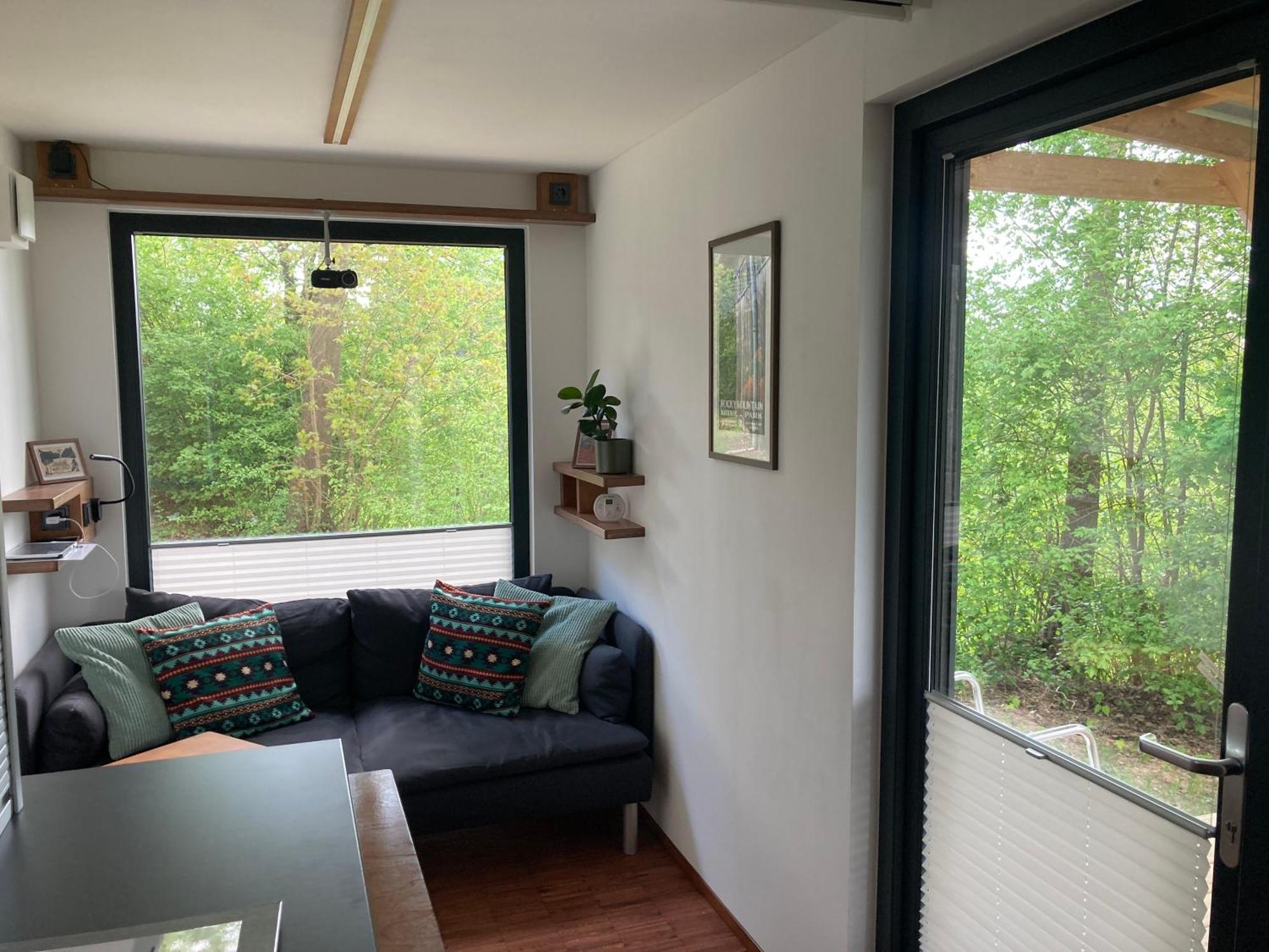 Tiny House Im Seecontainer Mit Parkplatz, Glasfaser, Netflix, Veranda Und Gehobener Ausstattung Кобург Экстерьер фото